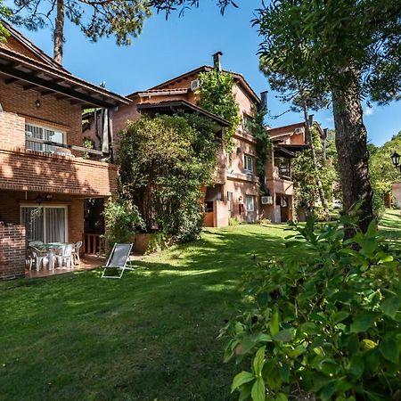 Cabanas Baden Baden Βίλα Carilo Εξωτερικό φωτογραφία