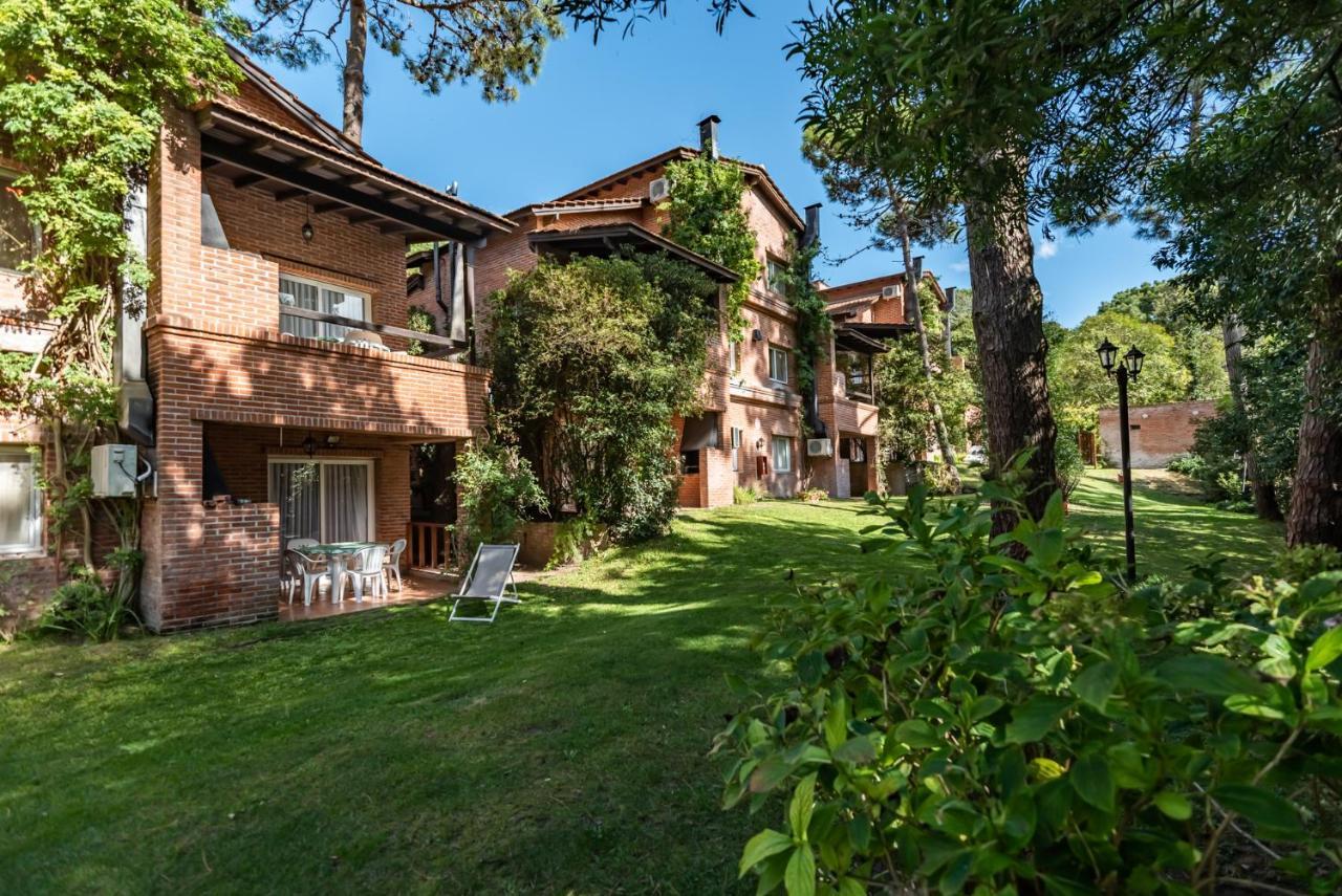 Cabanas Baden Baden Βίλα Carilo Εξωτερικό φωτογραφία